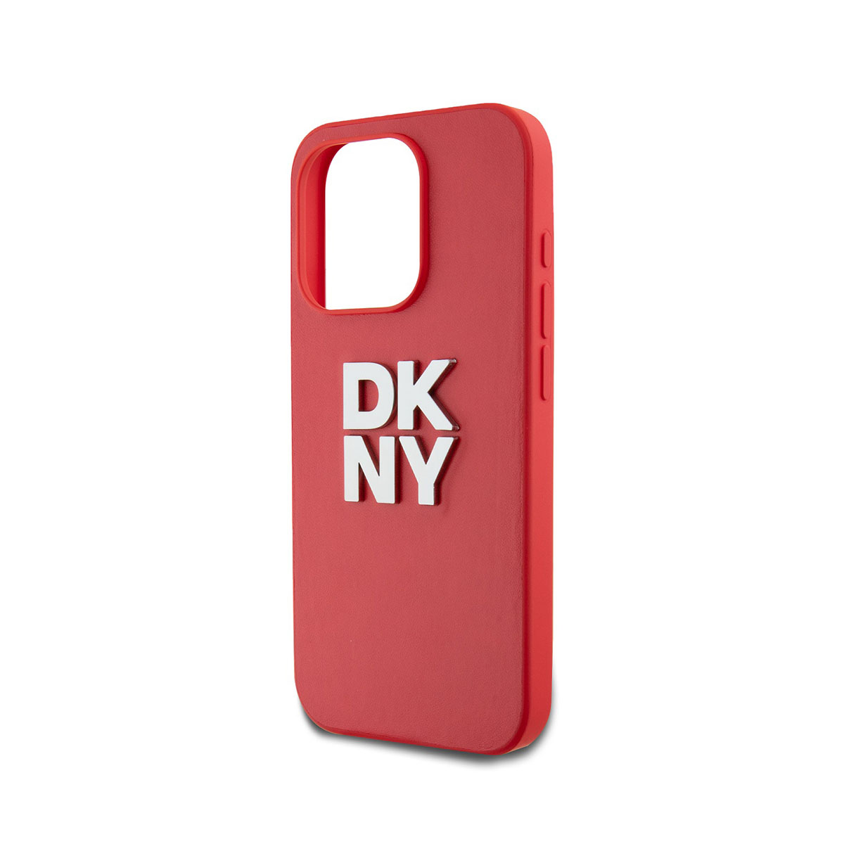 Una custodia rossa per telefono con le lettere bianche DKNY. La custodia ha un foro per la fotocamera e pulsanti laterali. Lo sfondo è bianco.