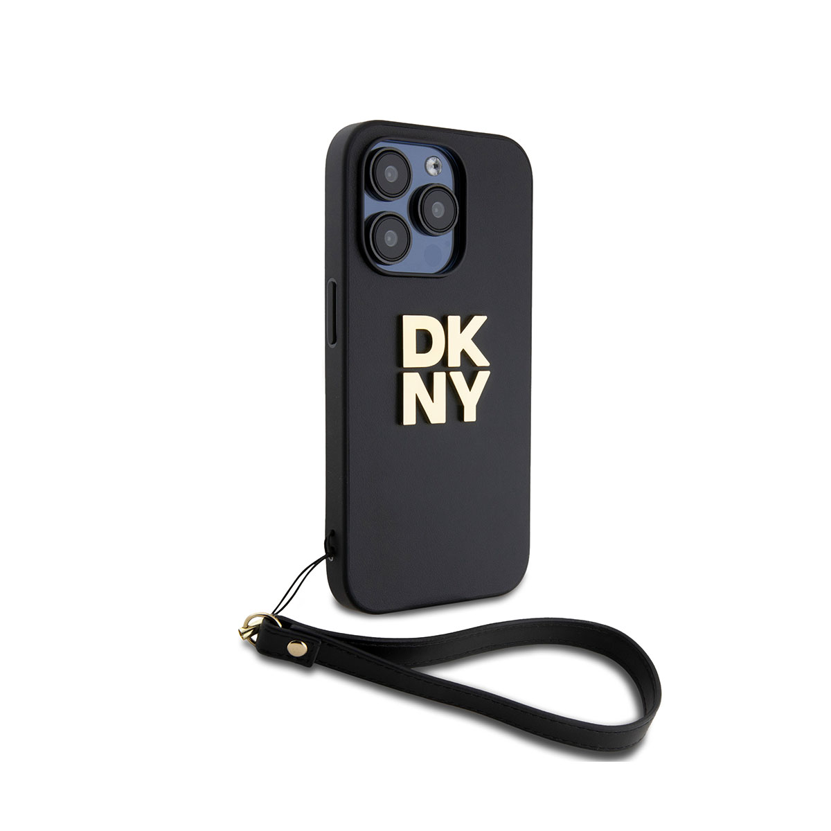 Custodia nera per telefono con logo DKNY e cinturino da polso. Il telefono ha una fotocamera a tre lenti. Isolato su sfondo bianco.