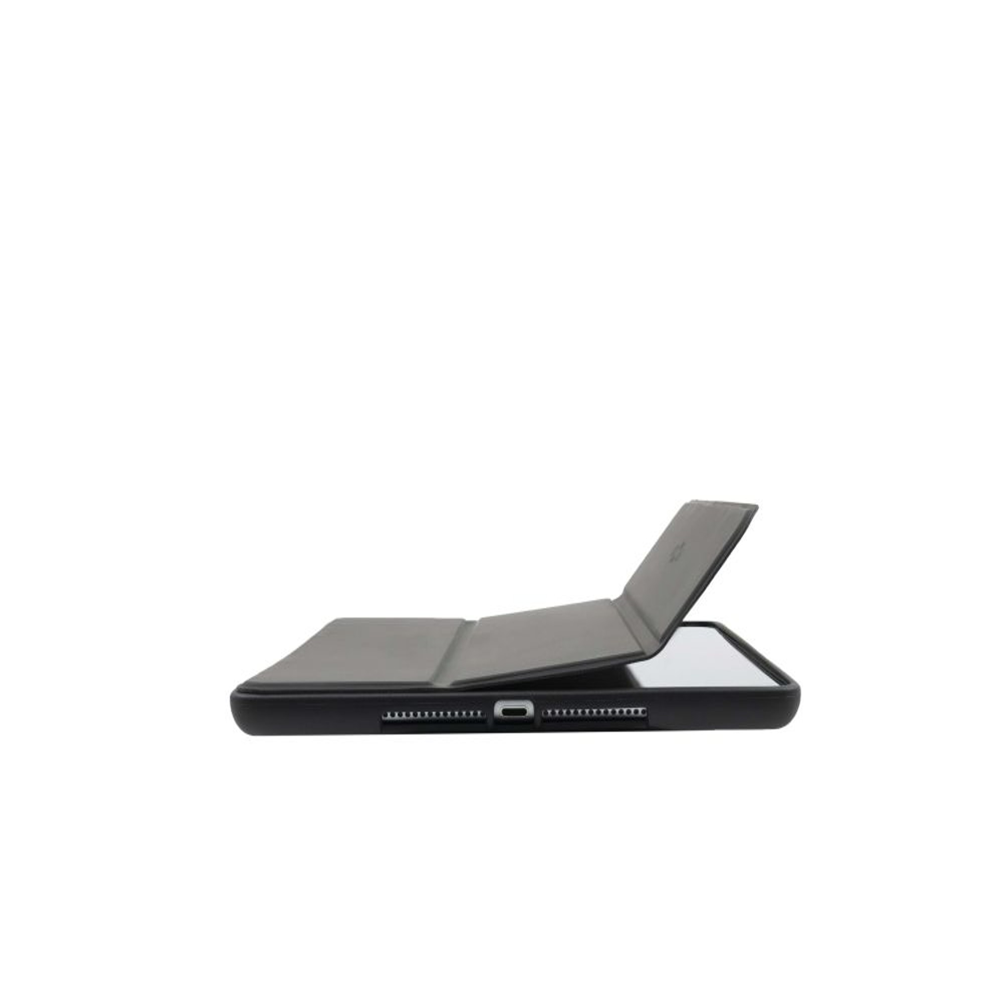 Ein schwarzes Tablet befindet sich in einem teilweise geöffneten Gehäuse. Der Hintergrund ist schlicht weiß.
