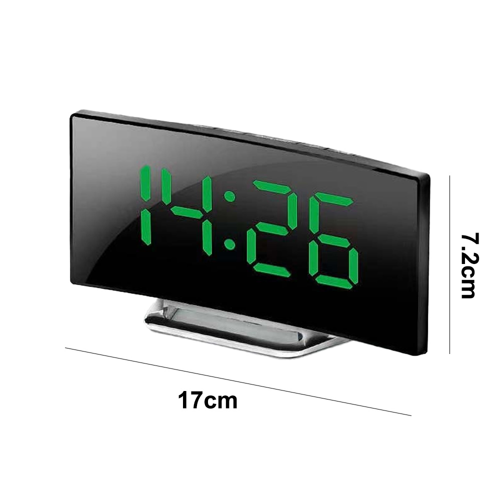Eine Digitaluhr, die 14:26 in Grün auf schwarzem Hintergrund anzeigt. Die Abmessungen betragen 17 cm x 7,2 cm.