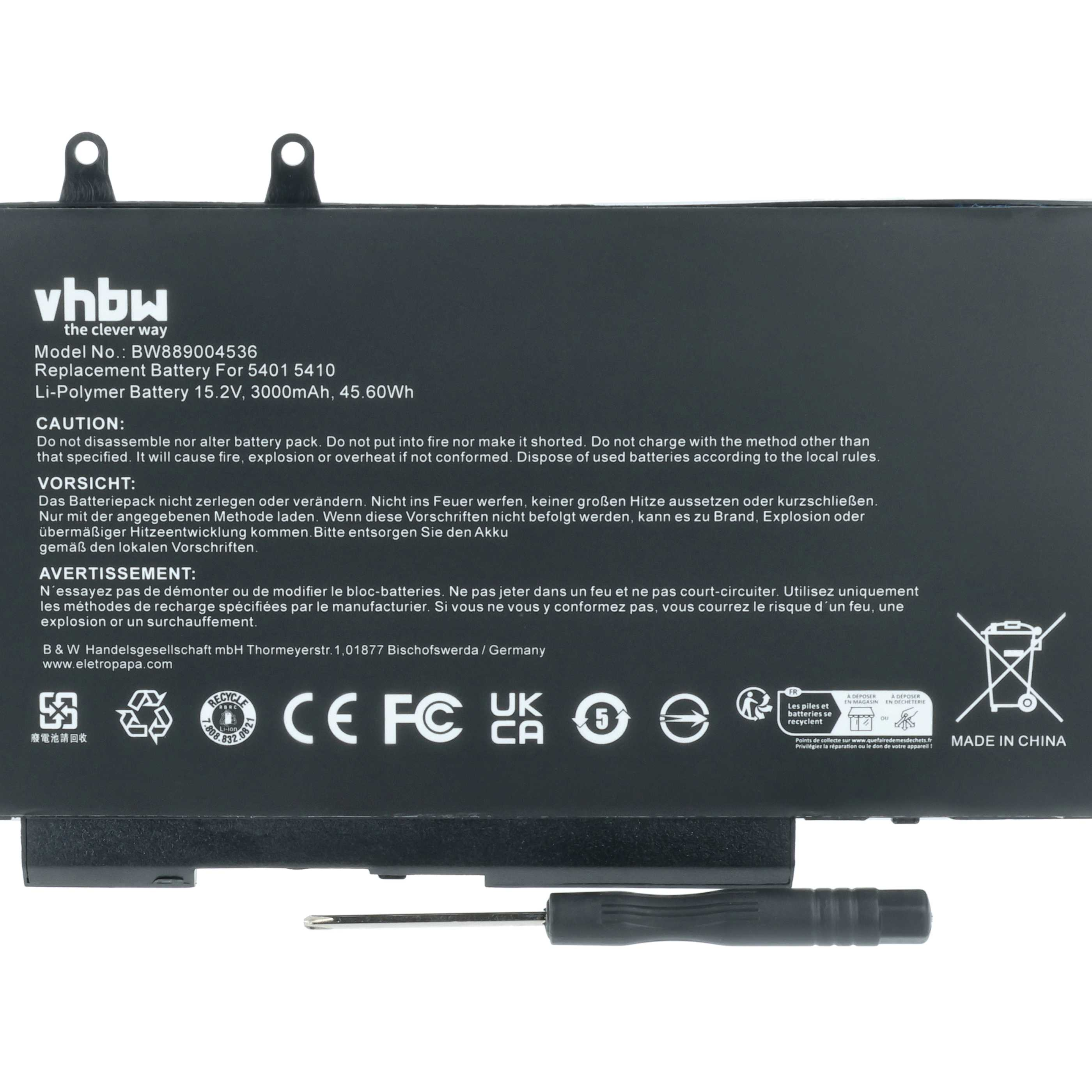 Akkupack mit Text, Warnhinweisen und Schraubendreher auf Weiß. Schwarze Batterie und Werkzeug.