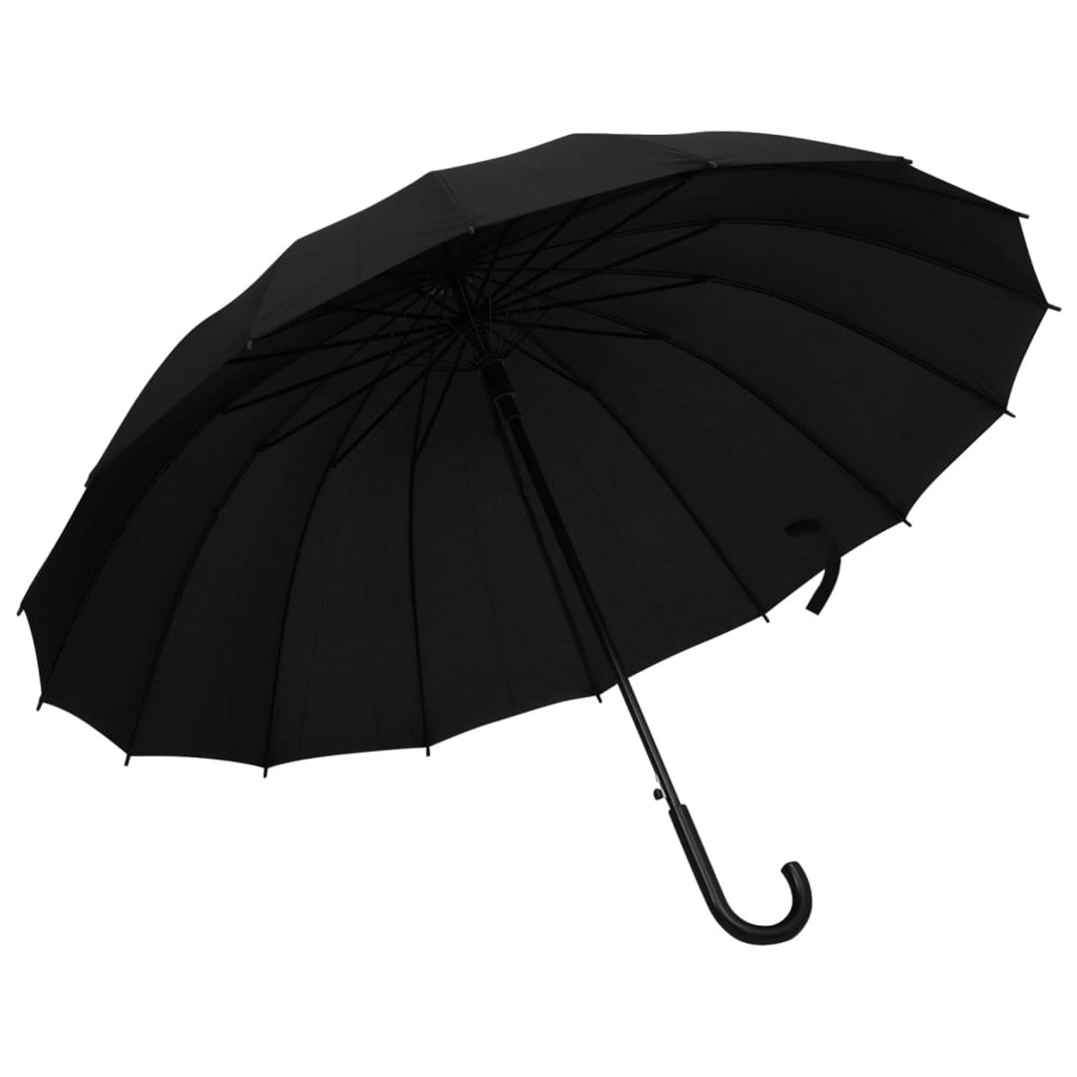 Ein schwarzer Regenschirm ist geöffnet und leicht angewinkelt. Der Griff ist gebogen. Der Hintergrund ist weiß.