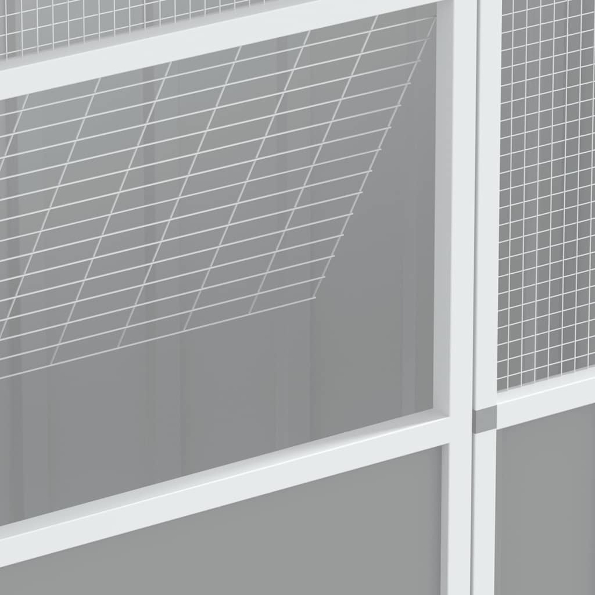 Nahaufnahme eines Abschnitts einer weißen Metallgitterstruktur. Das Gitter besteht aus weißen Linien, der Hintergrund ist grau.