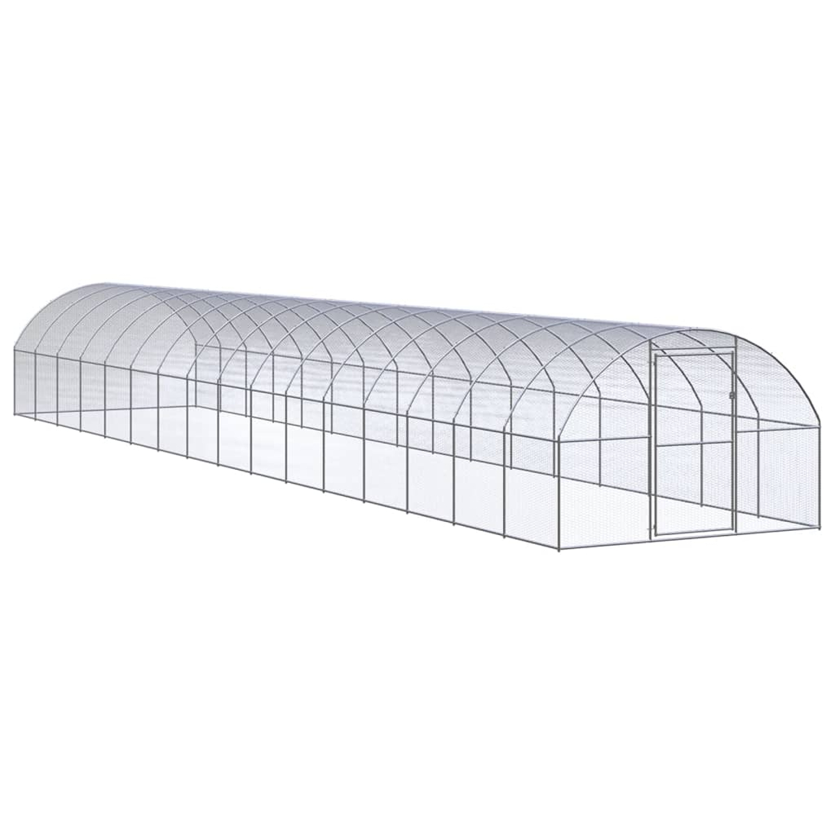Ein langes, gewölbtes Gewächshaus mit Metallrahmen. Es hat eine Tür am rechten Ende. Die Struktur ist transparent.