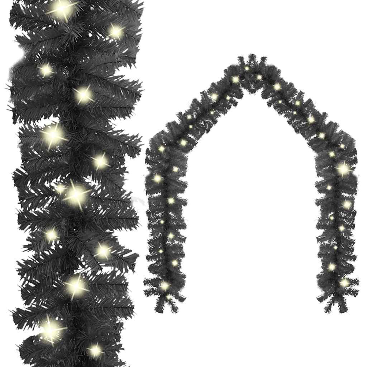 Zwei schwarze Weihnachtsgirlanden mit Lichtern geschmückt. Eine ist vertikal, die andere bildet einen Bogen, Lichter sind an.