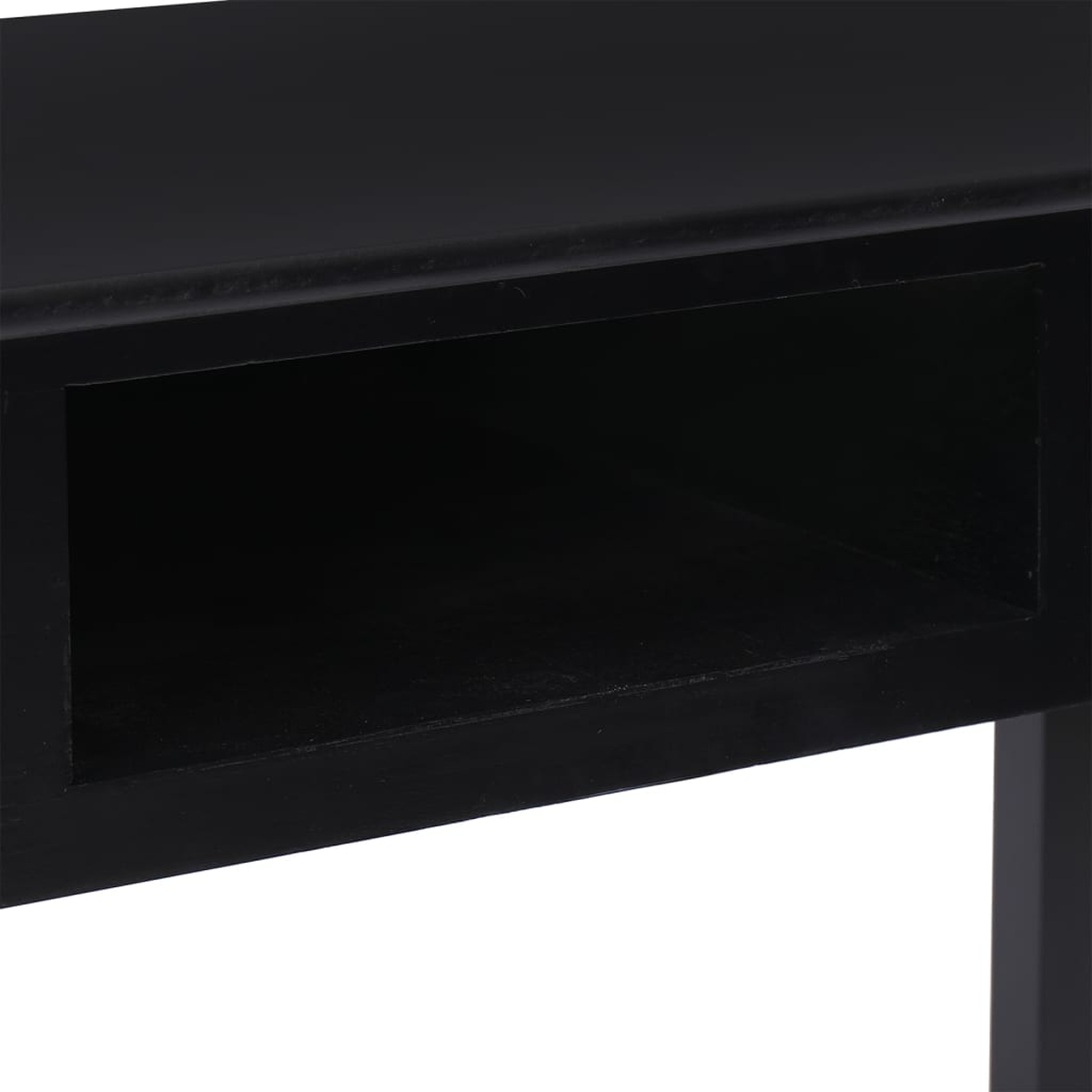 Nahaufnahme eines schwarzen Tisches mit rechteckigem Freiraum. Der Tisch ist dunkel und elegant. Der Hintergrund ist weiß.