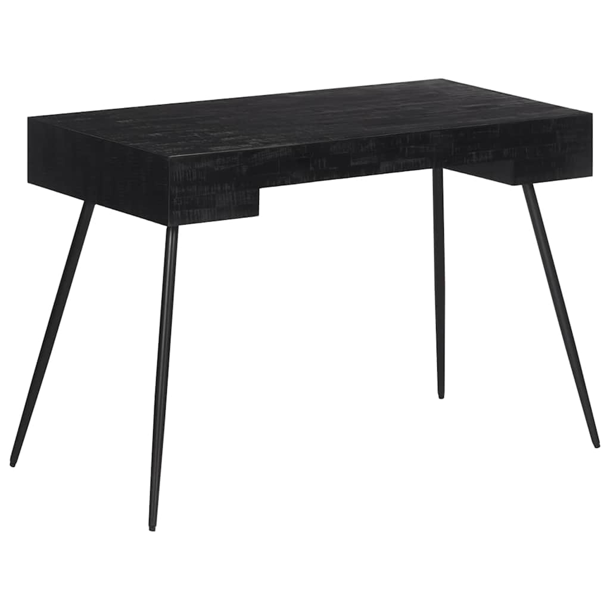 Schwarzer Holzschreibtisch mit vier schwarzen Metallbeinen. Der Schreibtisch hat eine rechteckige Oberseite mit einem Ausschnitt vorne. Er steht auf weißem Grund.