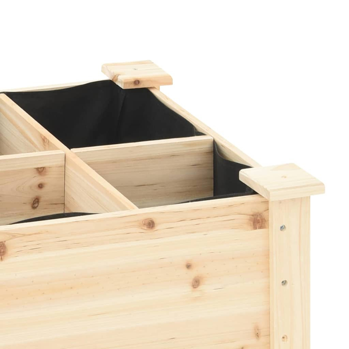 Una fioriera in legno con sezioni divise e un rivestimento nero. La scatola è in legno chiaro con pali angolari.