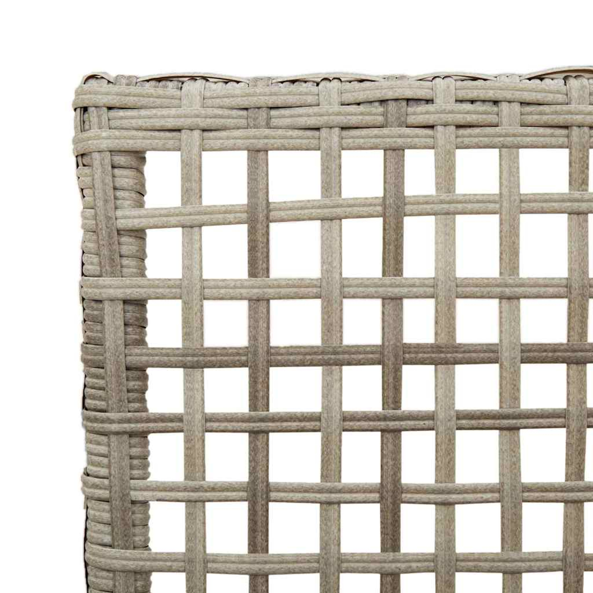 Nahaufnahme einer gewebten Stuhllehne. Das Muster ist ein quadratisches Gitter aus hellbraunem Material mit weißem Hintergrund.