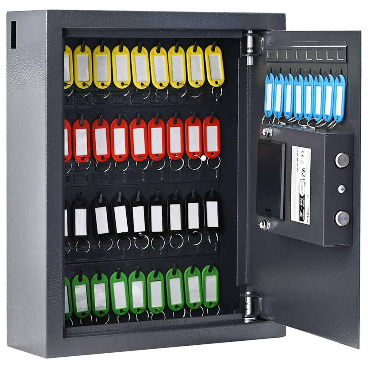 Ein grauer Schlüsselschrank mit geöffneter Tür, der Schlüssel an Anhängern in Gelb, Rot, Schwarz, Blau und Grün zeigt.