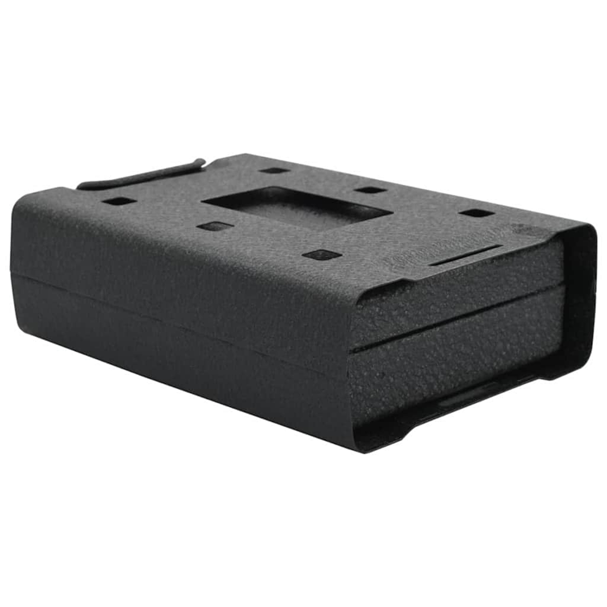 Un oggetto nero rettangolare, forse un involucro o un componente, con diverse piccole rientranze quadrate e un'apertura rettangolare centrale.