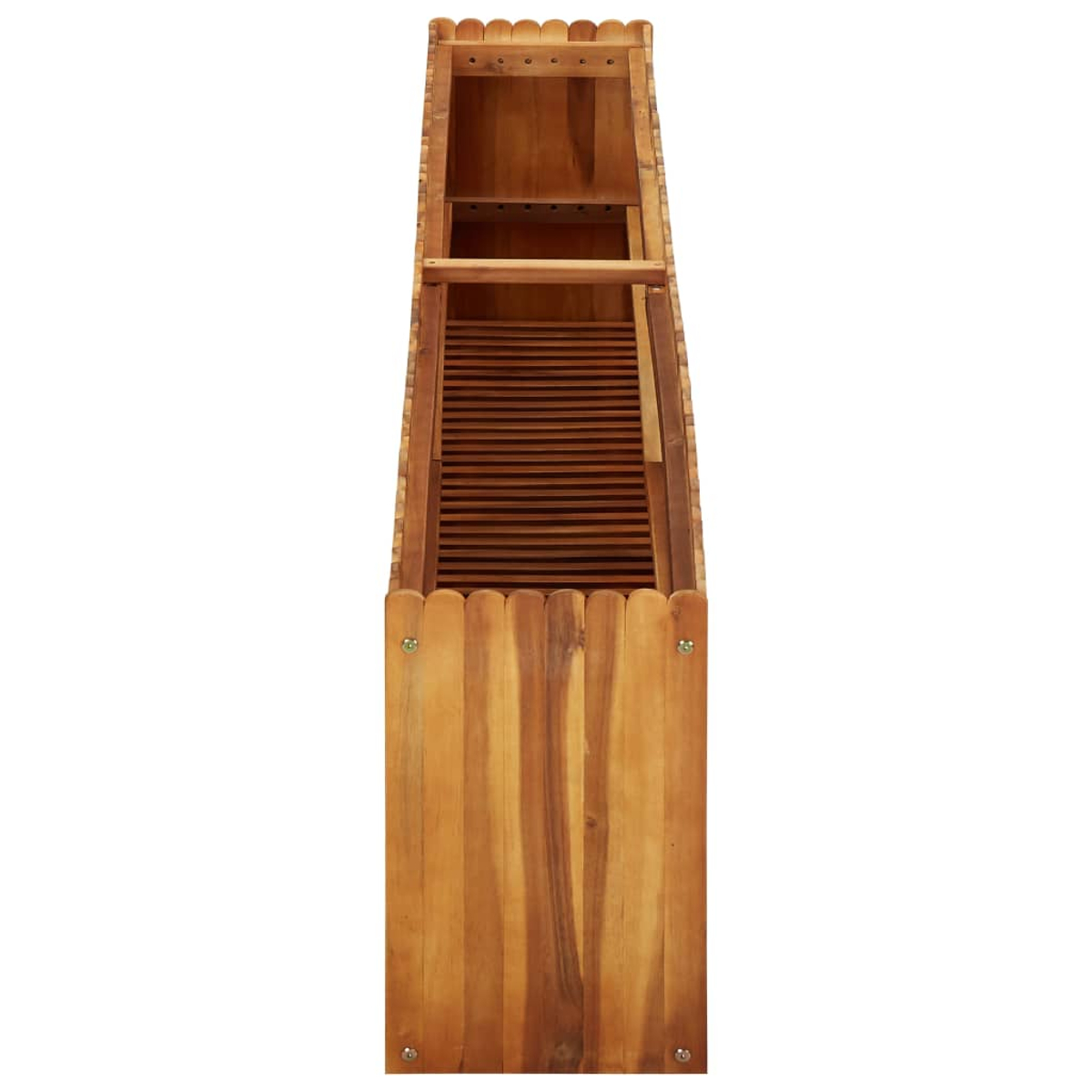 Hohe, hölzerne Pflanzkasten mit einem Lattenregal und dekorativer Oberseite. Das Holz ist hellbraun und das Design ist vertikal.