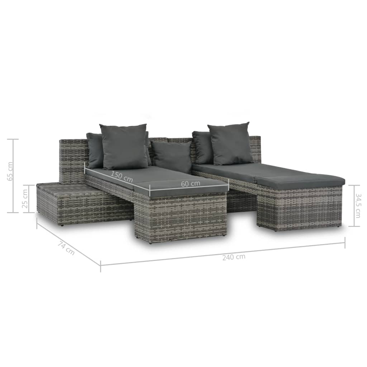 Ein graues Rattan-Outdoor-Sofaset mit Kissen. Abmessungen sind mit Etiketten versehen. Es beinhaltet eine Chaiselongue.