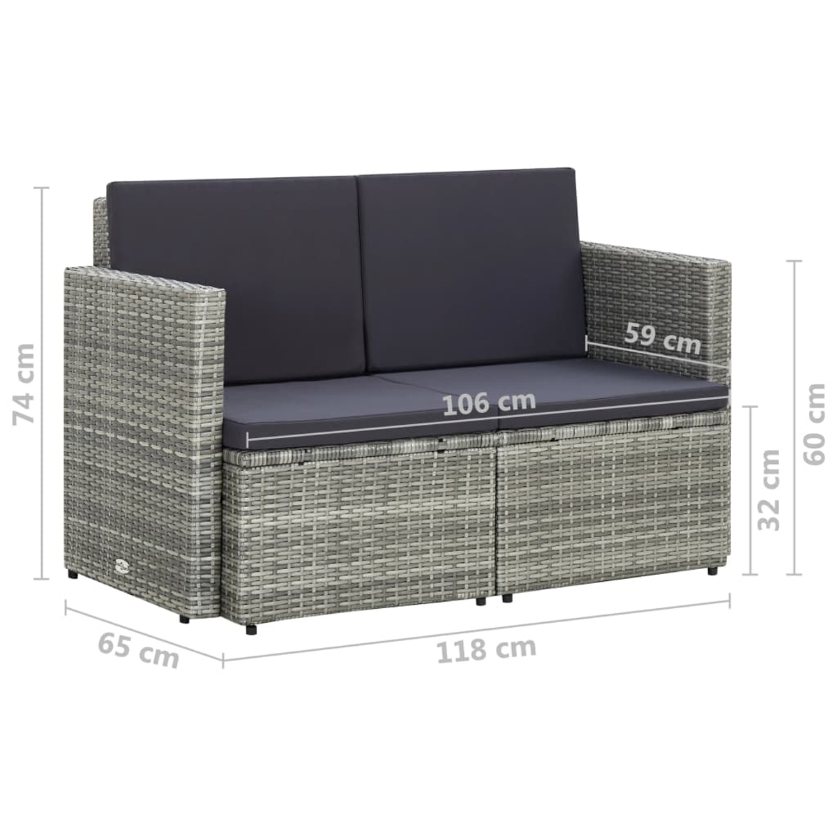 Graues Korbmöbel-Zweisitzer-Sofa mit dunkelgrauen Kissen. Maße: 118cm Länge, 65cm Breite, 74cm Höhe, 60cm Tiefe, 32cm Sitzhöhe.