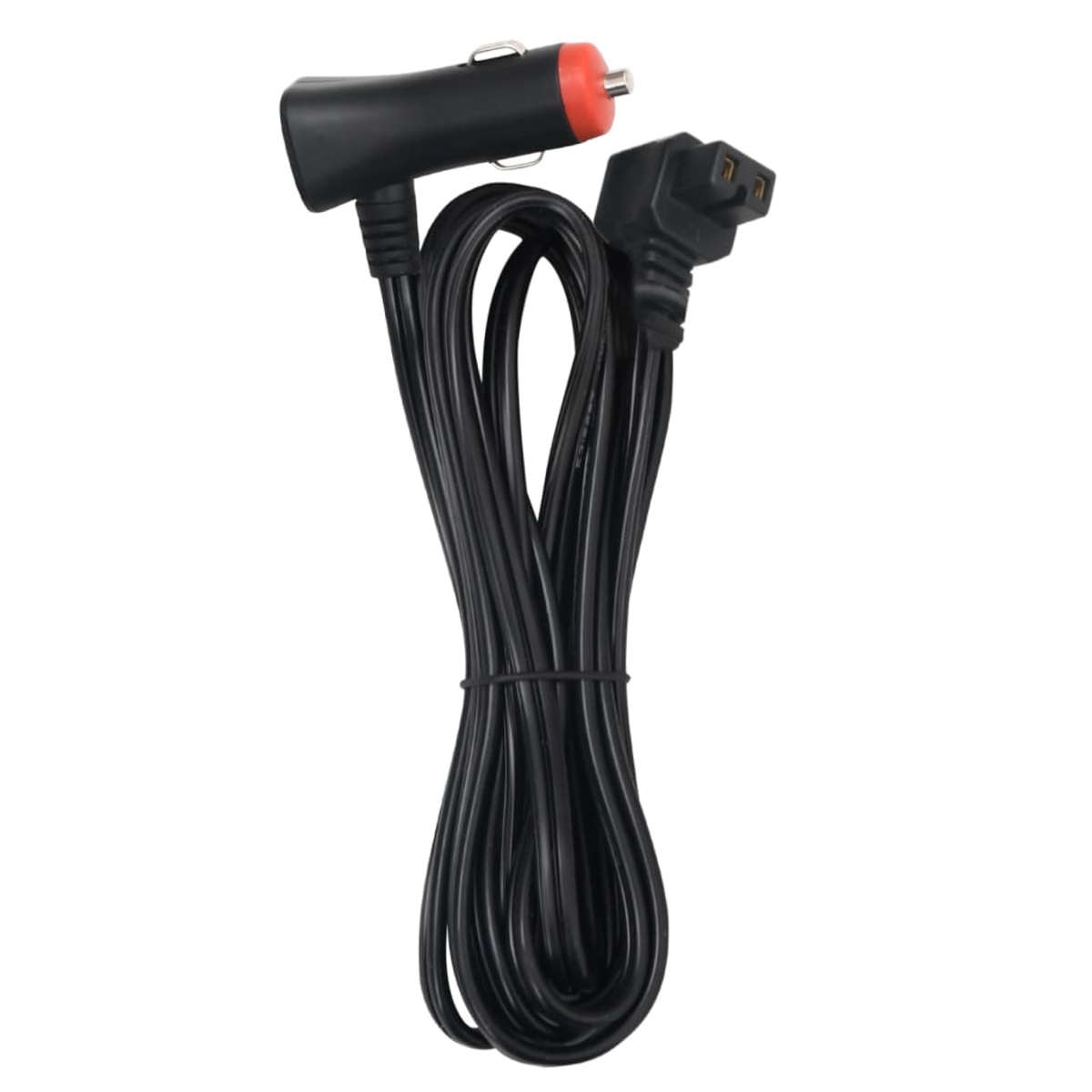 Ein schwarzes Autoladekabel mit roter Spitze und ein schwarzer Netzadapter auf weißem Hintergrund.