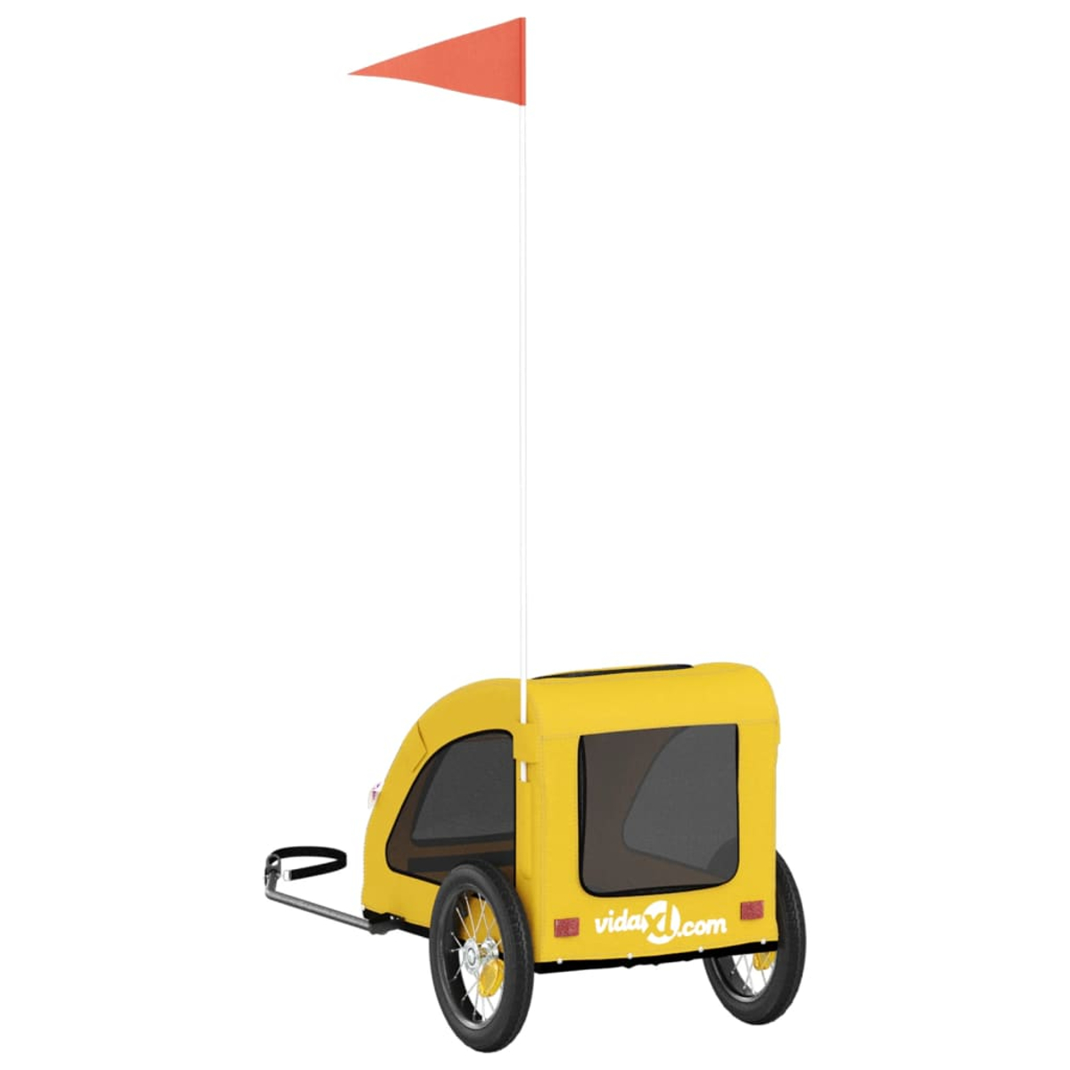 Ein gelber Kinderfahrradanhänger mit einer orangefarbenen Flagge an einer weißen Stange. Er hat zwei Räder und eine schwarze Anhängerkupplung.