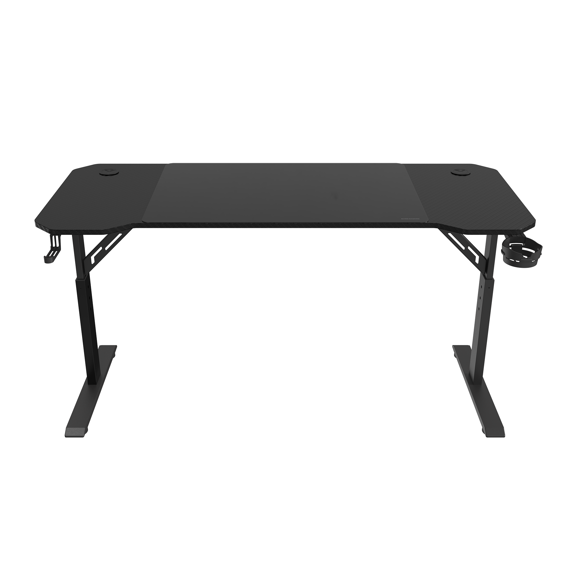 Un escritorio gaming negro con superficie texturizada. Tiene portavasos y ganchos para auriculares. Las patas son negras y el fondo blanco.