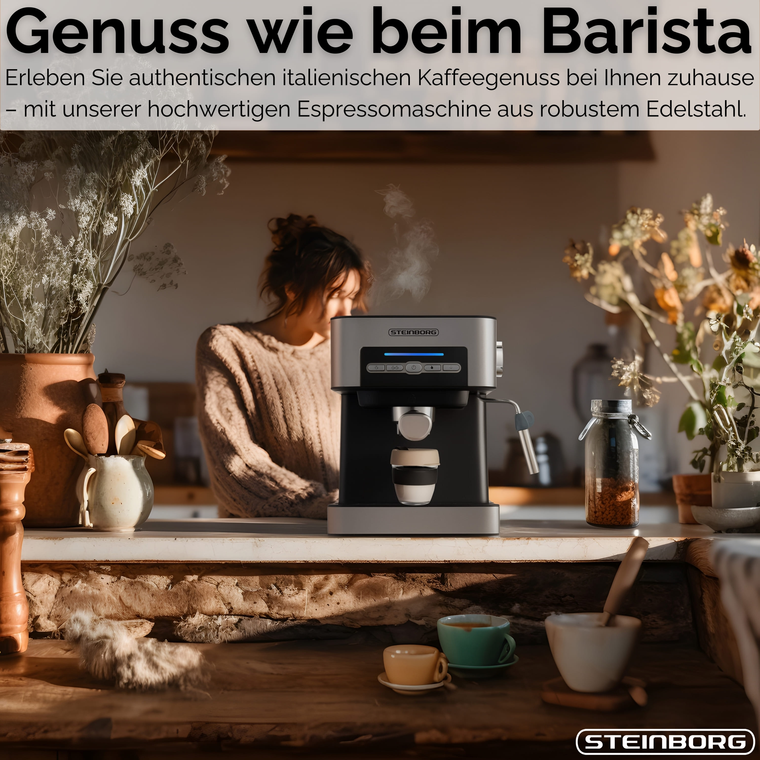 Eine Frau bereitet Kaffee mit einer Espressomaschine aus Edelstahl zu. Auf der Theke stehen Tassen und Blumen.