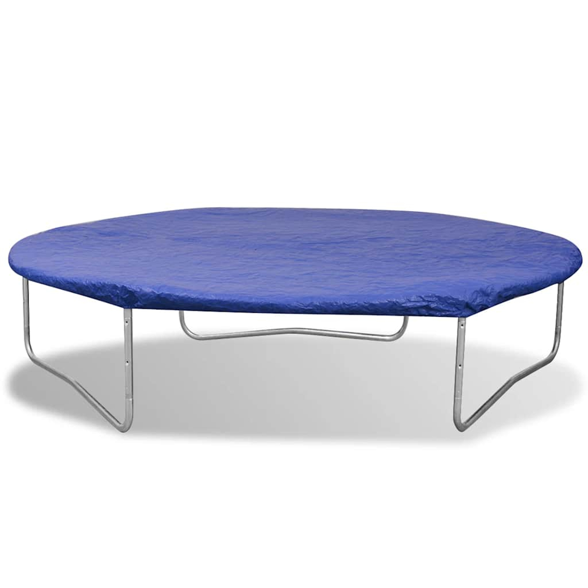 Eine blaue Trampolinabdeckung liegt auf einem Trampolin mit silbernen Beinen. Die Abdeckung ist zerknittert, der Hintergrund ist weiß.