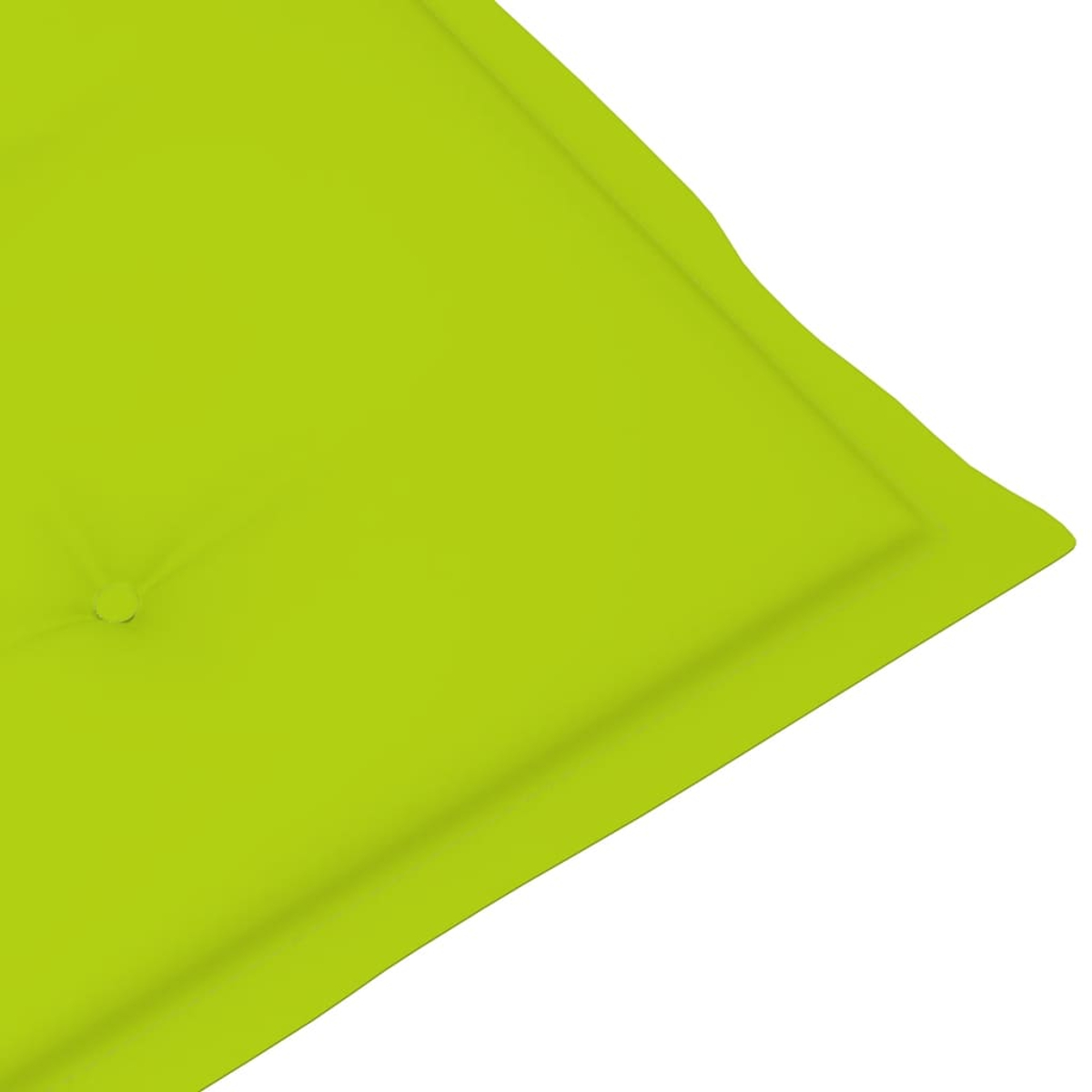 Nahaufnahme einer limettengrünen Kissenecke. Ein Knopf ist sichtbar. Das Kissen hat einen genähten Rand und weißen Hintergrund.