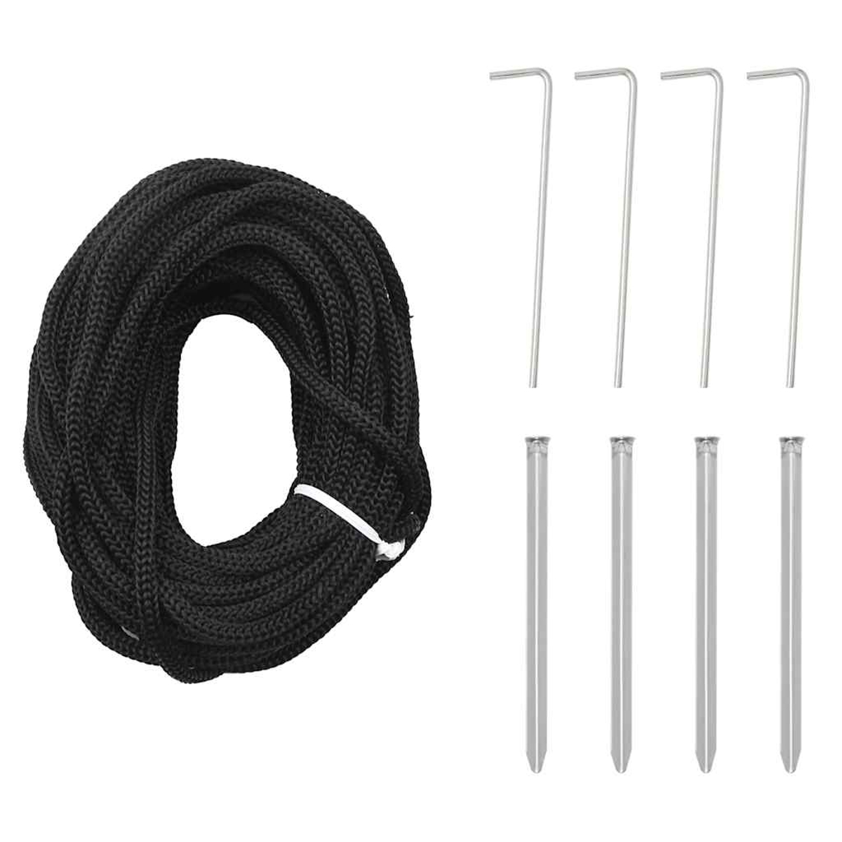 Ein aufgerolltes schwarzes Seil und vier silberne Heringe mit Haken und vier silberne Heringe mit Spitzen auf weißem Hintergrund.