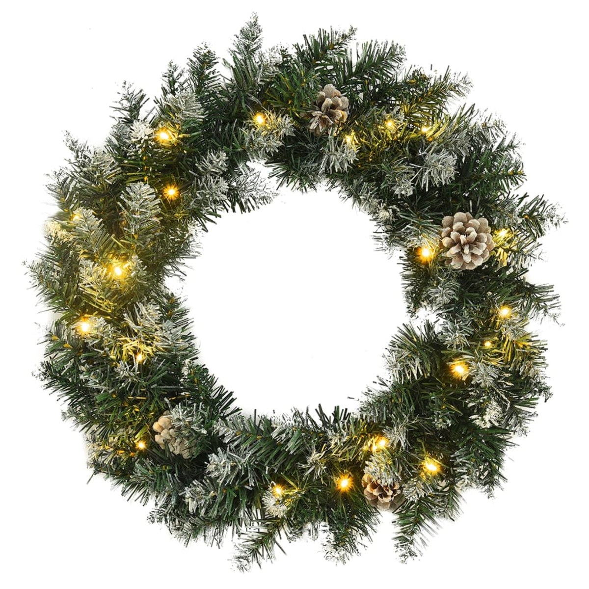 Ein Weihnachtskranz mit grünen Tannennadeln, Schnee, Tannenzapfen und warmweißen Lichtern vor weißem Hintergrund.