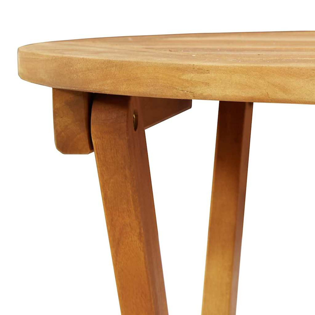 Nahaufnahme eines Holztisches. Die runde Tischplatte und die angewinkelten Beine sind sichtbar, wobei die natürliche Holzmaserung zu sehen ist.