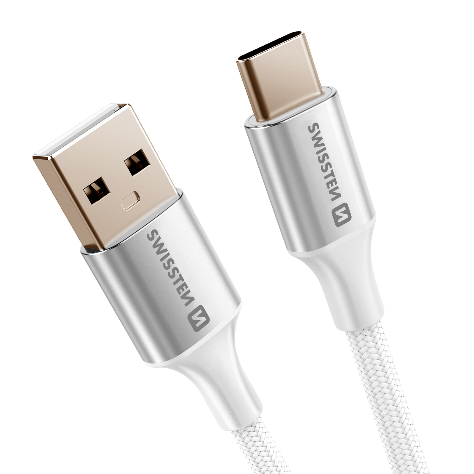 Un cavo di ricarica da USB-A a USB-C. Il cavo è bianco con connettori argentati. Il marchio 'Swisssten' è visibile.