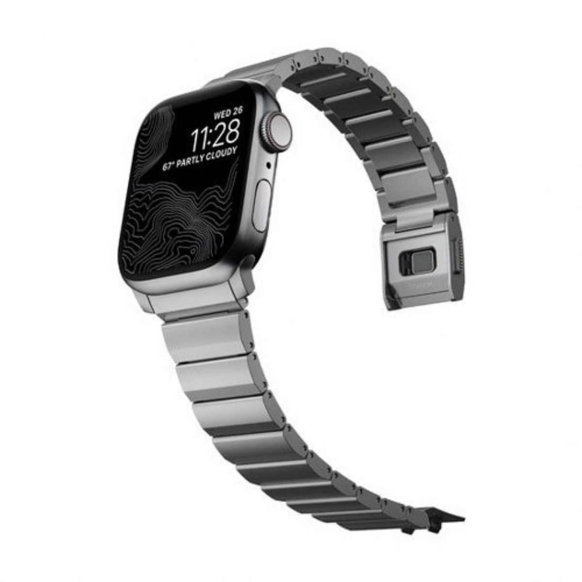 Apple Watch plateada con una correa de metal. La pantalla muestra la hora, fecha y clima. Aislada sobre un fondo blanco.