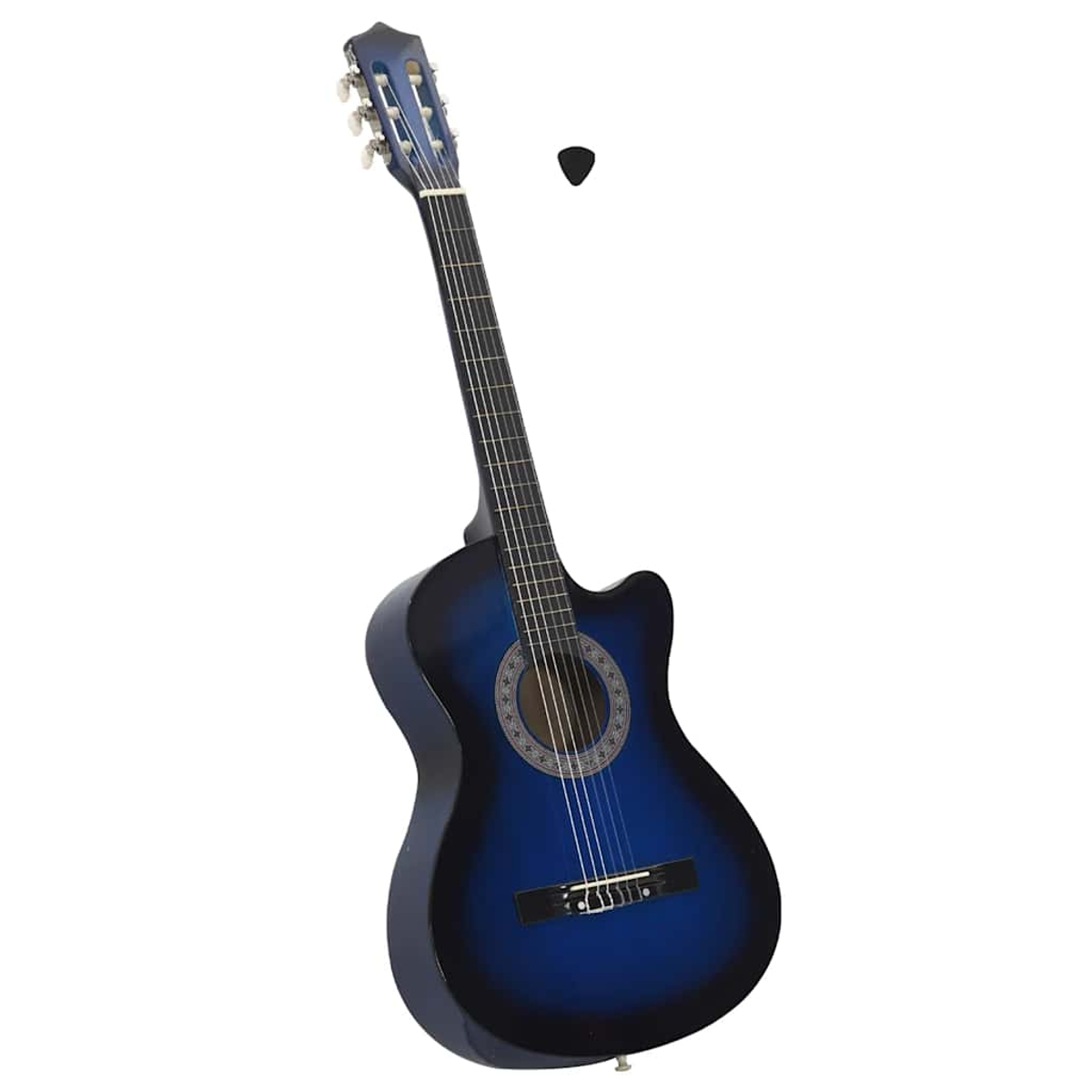 Eine blaue Akustikgitarre lehnt vor weißem Hintergrund. Ein schwarzes Plektrum schwebt in der Nähe der Kopfplatte.