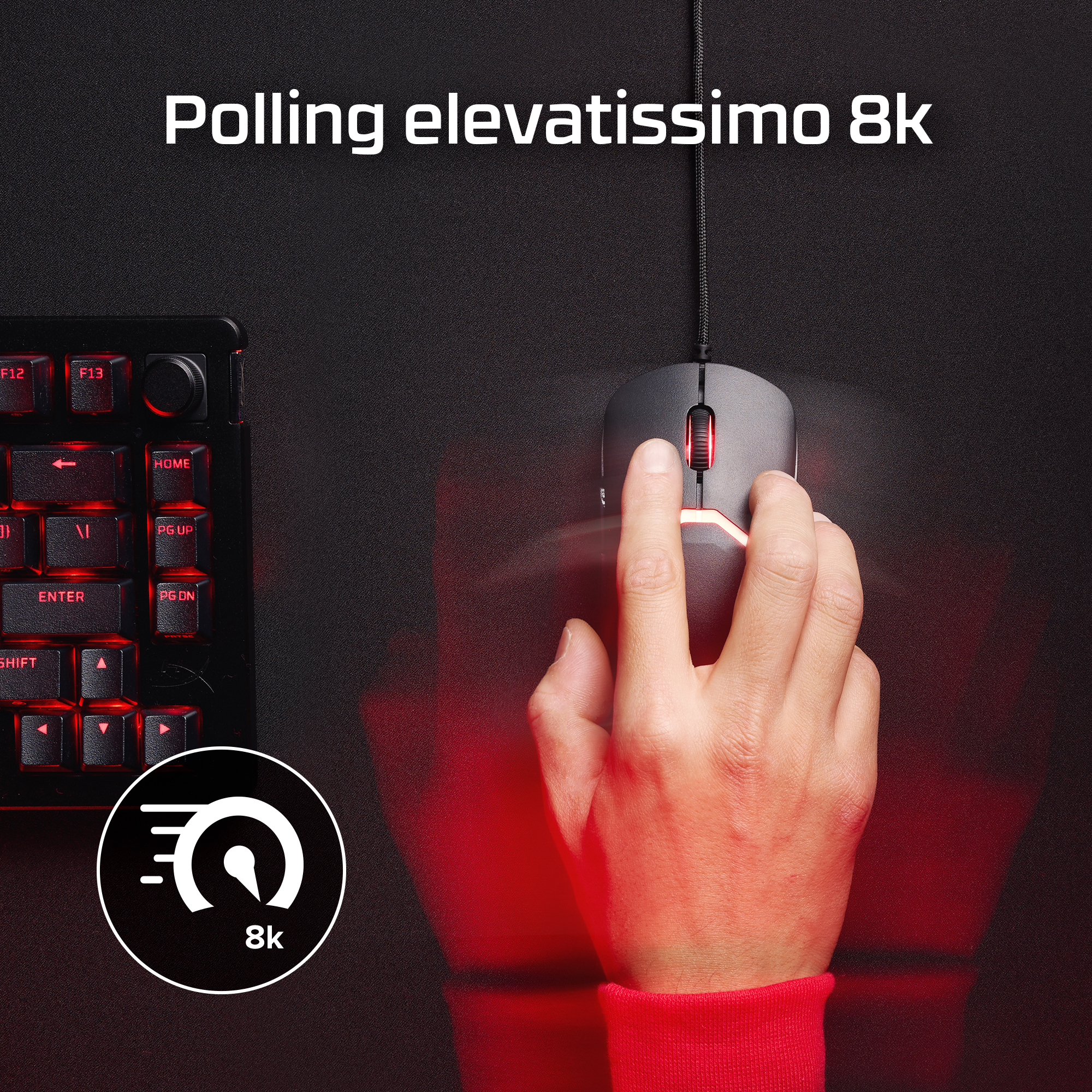 Dłoń używa szarej myszy z czerwonymi światłami. Klawiatura jest po lewej. Tekst 'Polling elevatissimo 8k' jest na górze.