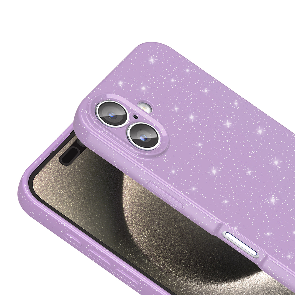 Glitterli ve iki kamera lensli mor bir telefon kılıfının yakın çekimi. Telefon ekranı kısmen görünür. Arka plan beyaz.