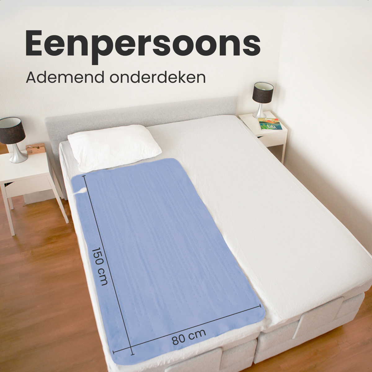 A single bed with a light blue blanket. Dimensions are 150cm x 80cm. There are two nightstands with lamps on either side.