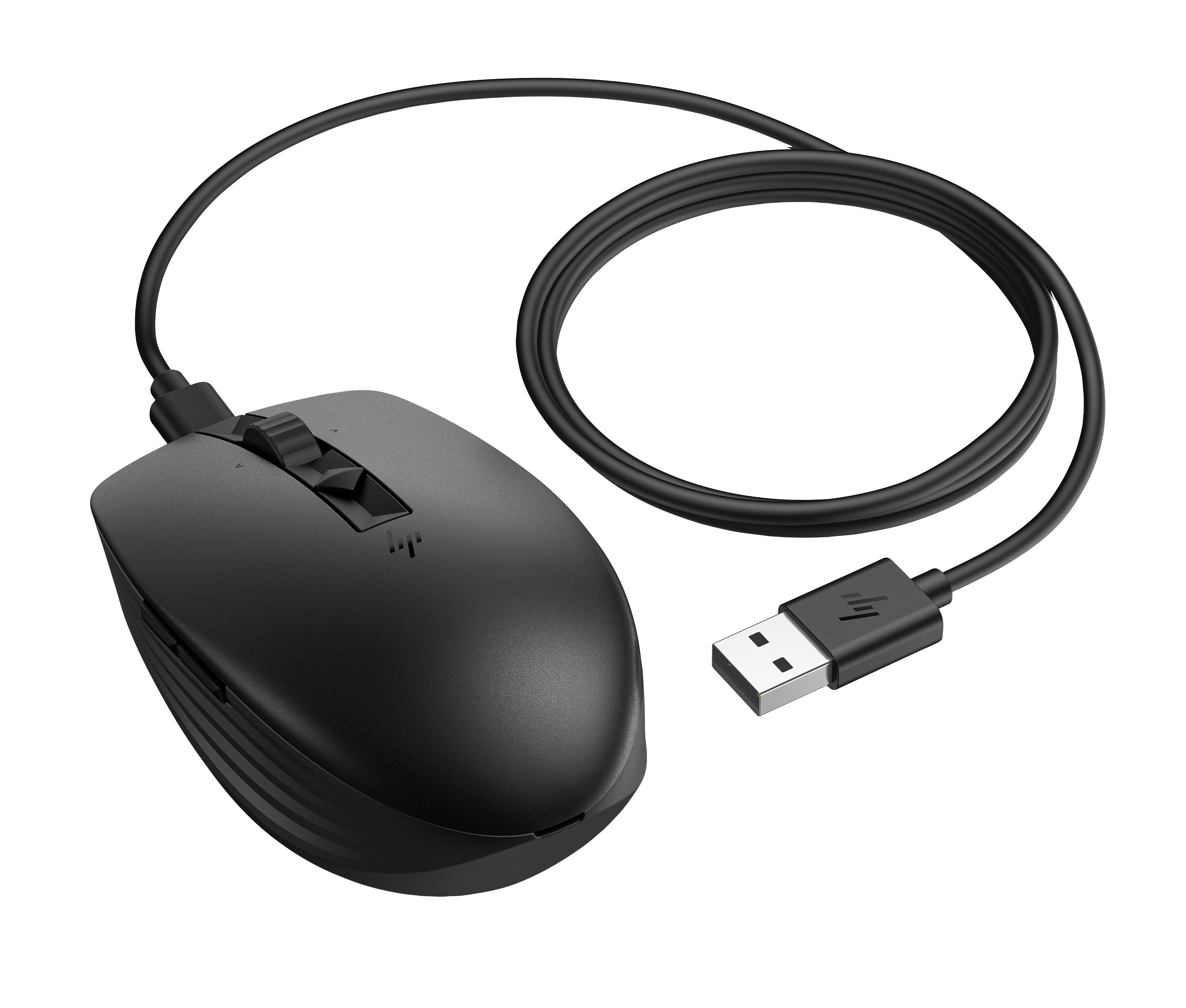 Un ratón de ordenador negro con cable y conector USB, sobre fondo blanco. El ratón tiene una rueda de desplazamiento.