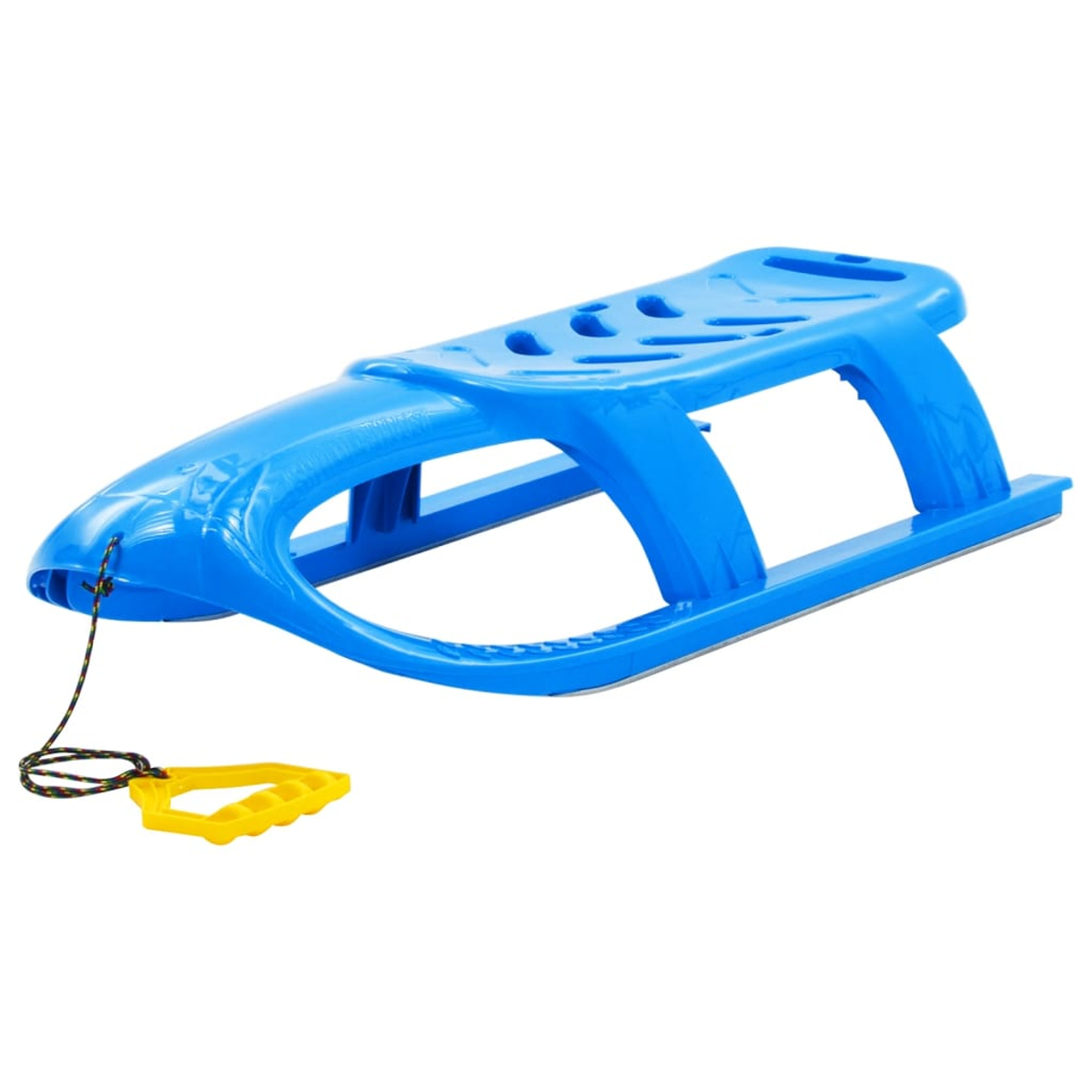 Ein blauer Plastikschlitten mit gelbem Griff und Seil. Der Schlitten hat eine gebogene Front und eine geriffelte Basis, vor weißem Hintergrund.