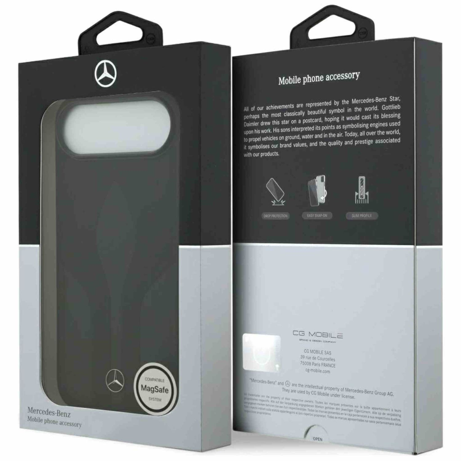 Custodia per telefono Mercedes-Benz nera in una scatola. La scatola ha una finestra che mostra la custodia. Il testo include 'MagSafe' e 'Accessorio mobile'.