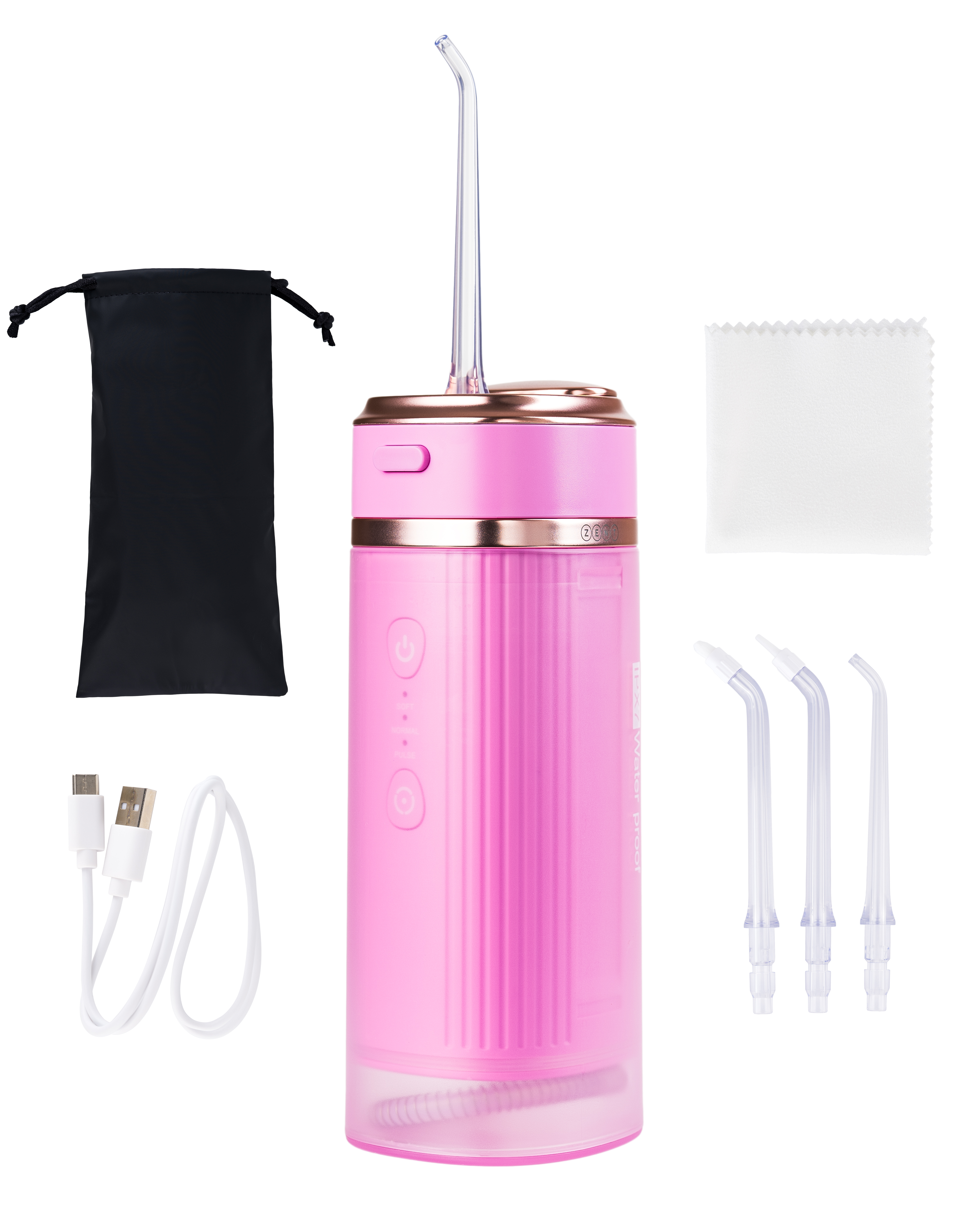 Różowy irygator do jamy ustnej z akcesoriami: czarny woreczek, kabel USB, ściereczka do czyszczenia i trzy końcówki na białym tle.