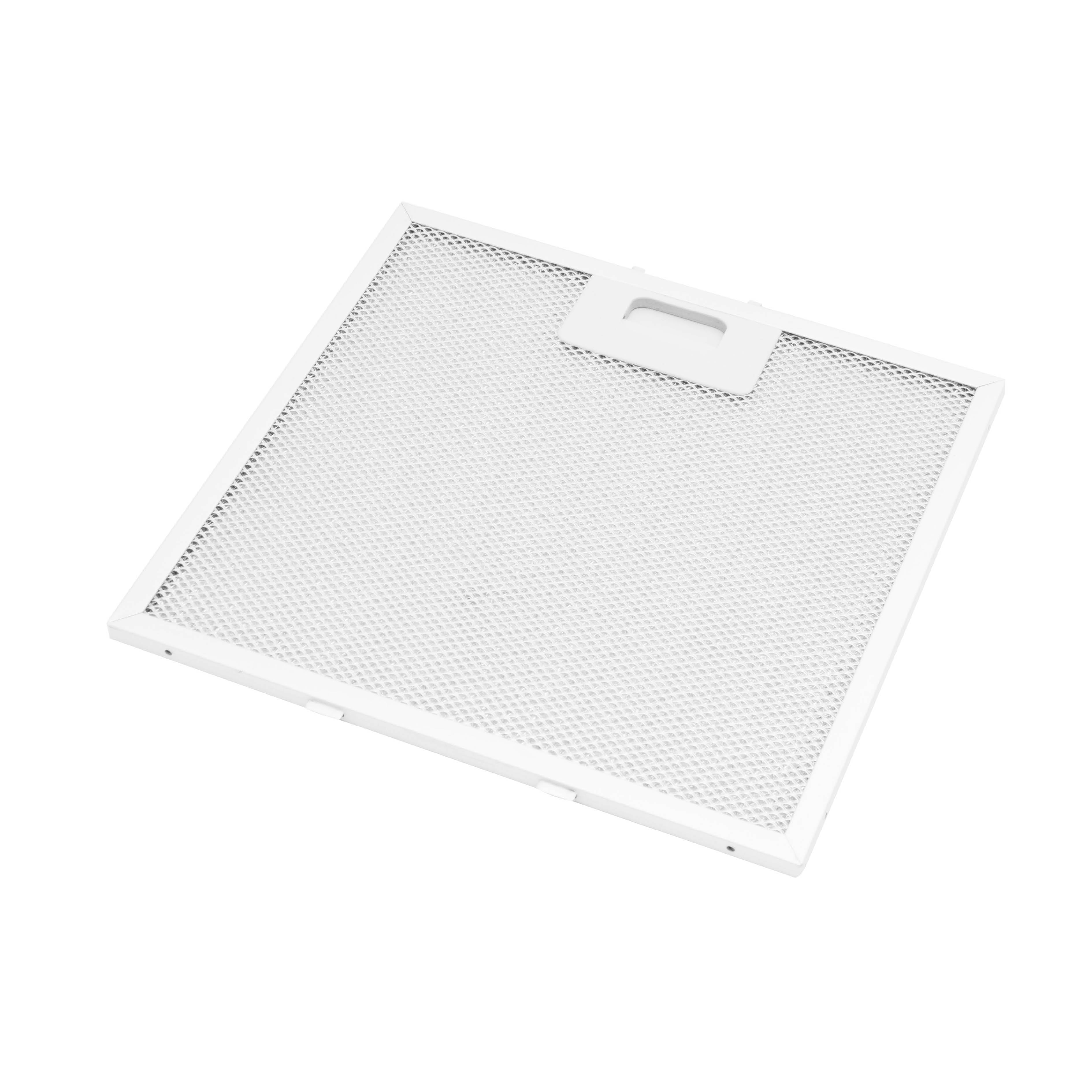 Een wit afzuigkapfilter met een gaasscherm en een witte handgreep. Het staat tegen een witte achtergrond.