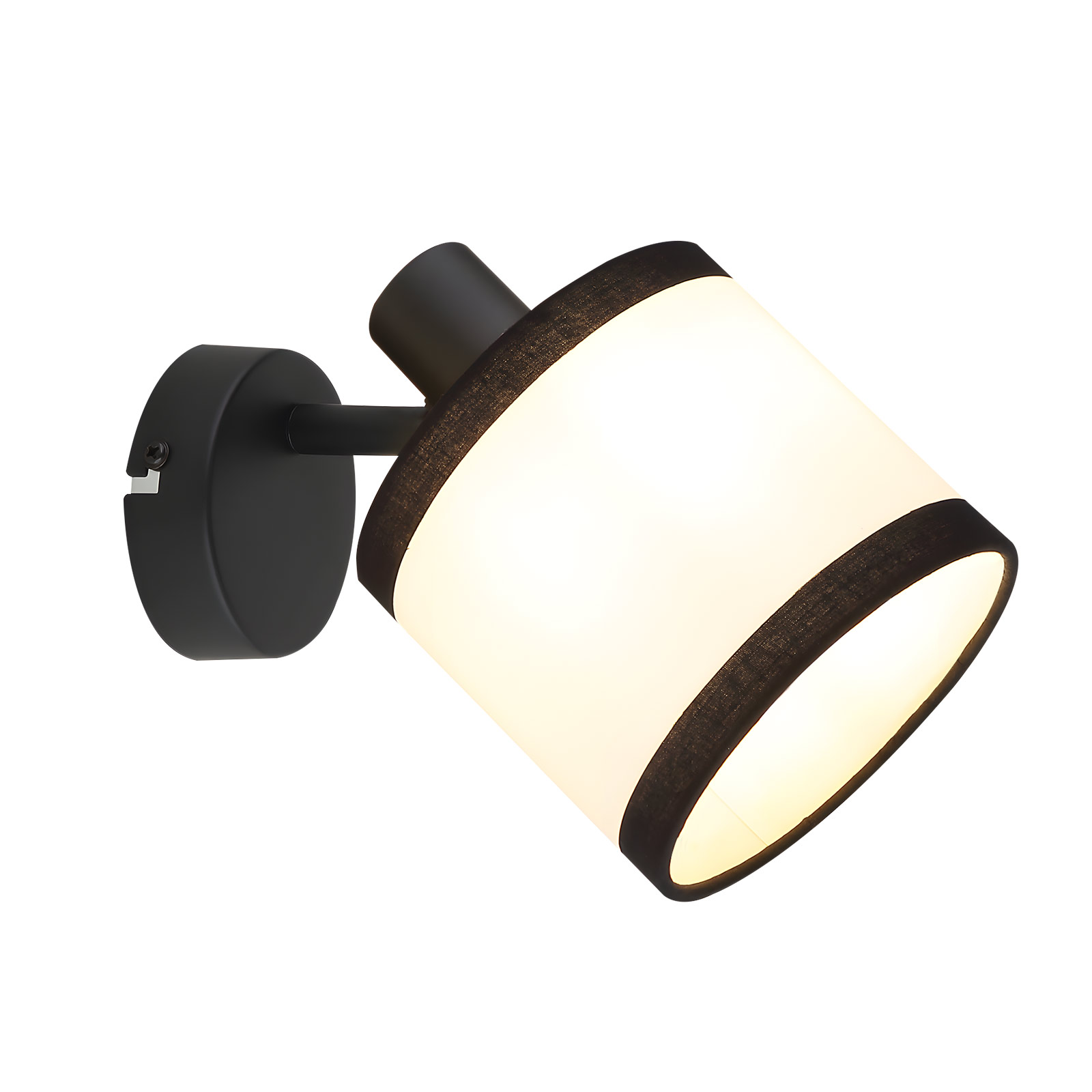 Una lampada da parete nera con paralume cilindrico. Il paralume è bianco con finiture nere. Lo sfondo è bianco.