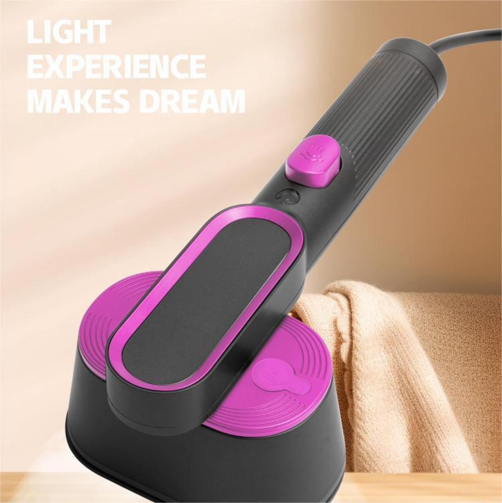 Ein schwarz-lila Dampfgarer. Im Hintergrund ein beiger Pullover. Der Text "LIGHT EXPERIENCE MAKES DREAM" steht oben.