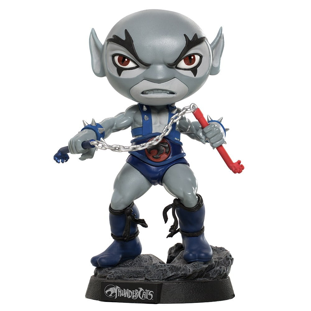 Una figura grigia dei Thundercats, con arma rossa e catena, su una base rocciosa. La figura è in posa dinamica, pronta all'azione.