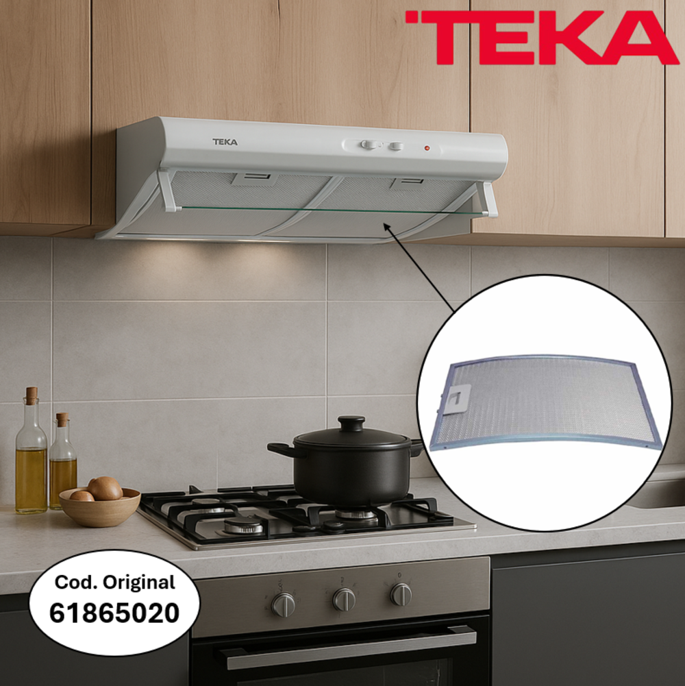 Escena de cocina con una campana extractora TEKA. Incluye una estufa, una olla, huevos y botellas de aceite. Un primer plano muestra el filtro de la campana.