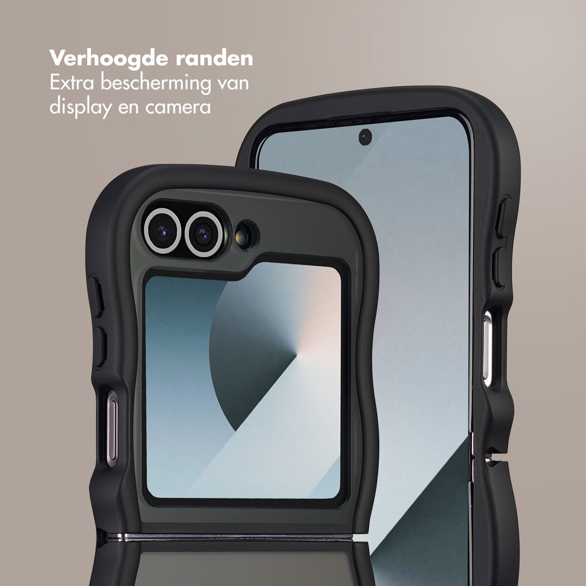 Deux coques de téléphone noires avec des bords surélevés protégeant l'écran et l'appareil photo. Une coque est ouverte, montrant l'écran.