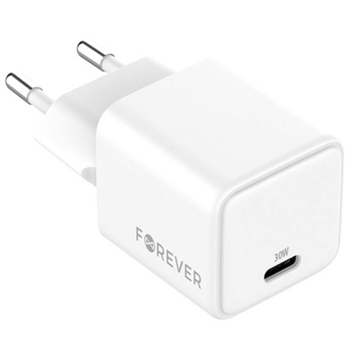 Un caricatore bianco Forever da 30W. Ha due spine e una porta USB-C. Il nome del marchio è stampato sul lato.
