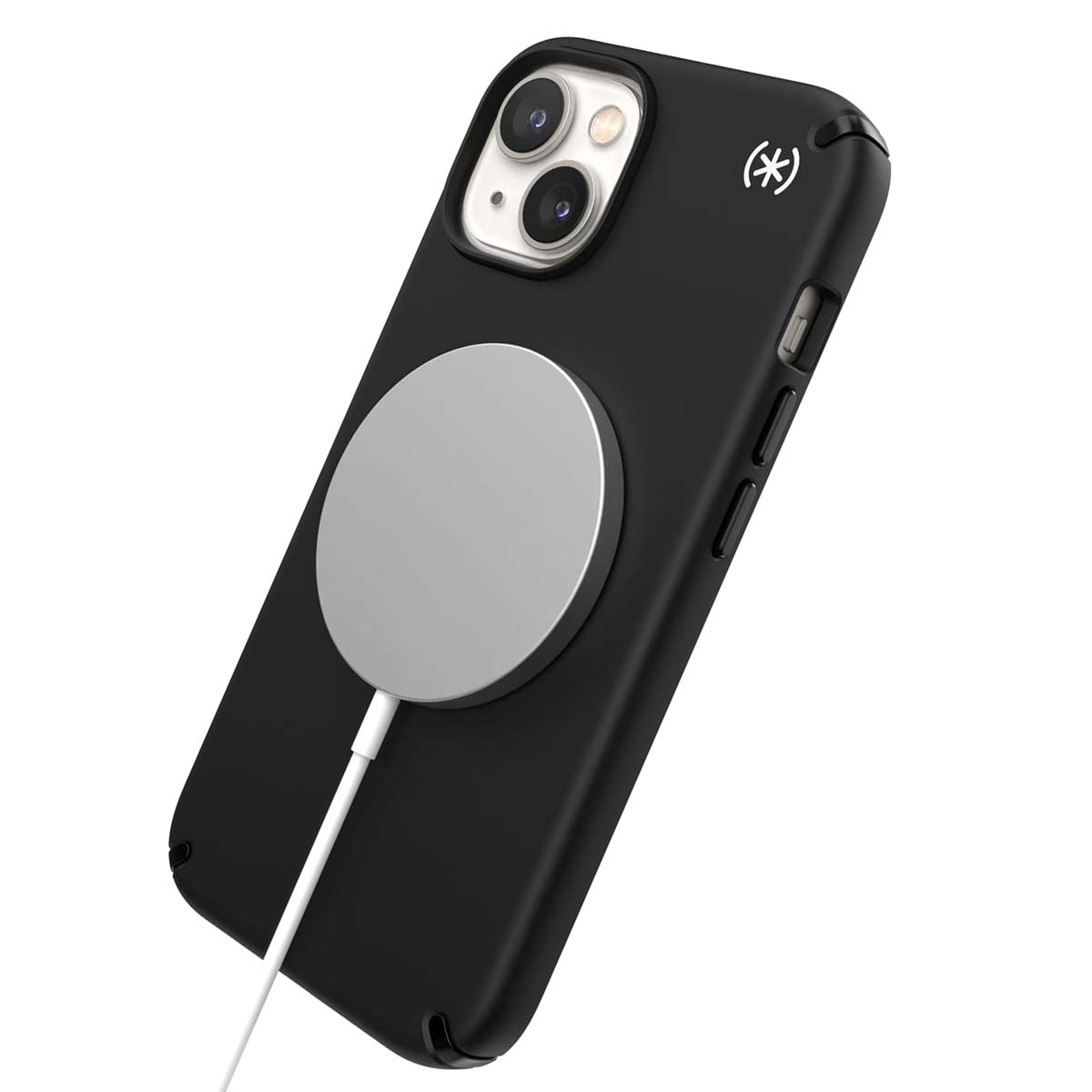 iPhone nero in una custodia con caricatore magnetico argento. Il caricatore è collegato a un cavo bianco.