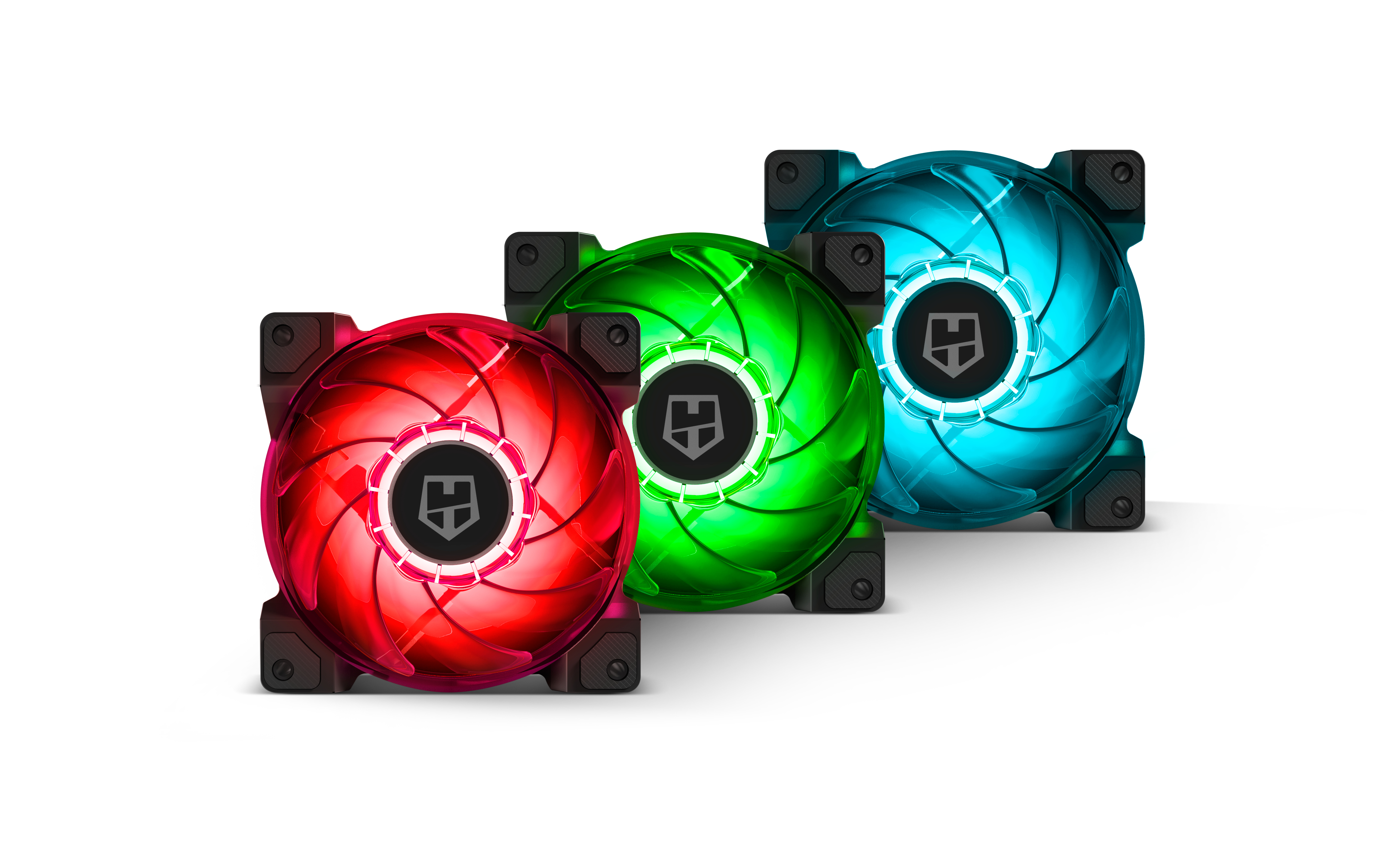 Tre ventole per computer illuminate in rosso, verde e blu. Ognuna ha un logo centrale su sfondo bianco.