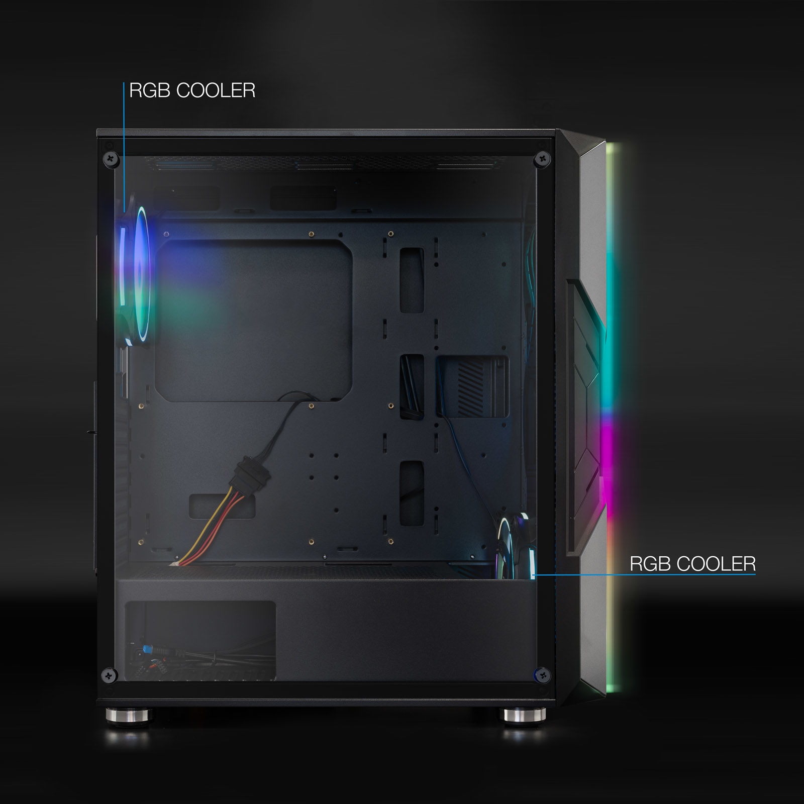 Un case per computer nero con illuminazione RGB. Il case ha un pannello laterale in vetro e una visione chiara dei componenti interni.