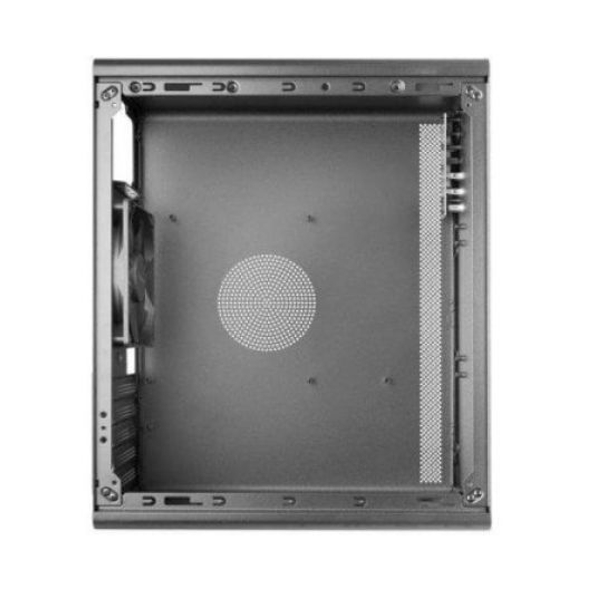 Un case per computer vuoto e aperto. È grigio con una presa d'aria circolare al centro, una presa d'aria laterale e fessure di montaggio.