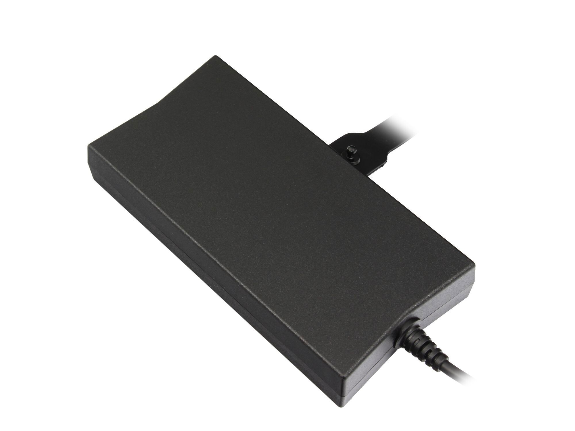 Ein schwarzes rechteckiges Netzteil mit Kabel und einem schwarzen, clipartigen Teil auf weißem Hintergrund.