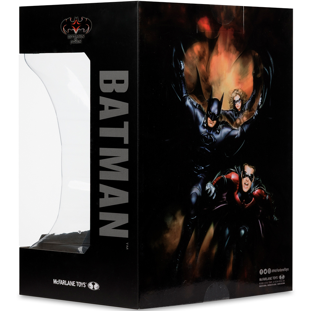 Scatola dei giocattoli di Batman. Sfondo nero con immagini di Batman, Robin e Batgirl. La scatola riporta 'Batman' e il logo McFarlane Toys.